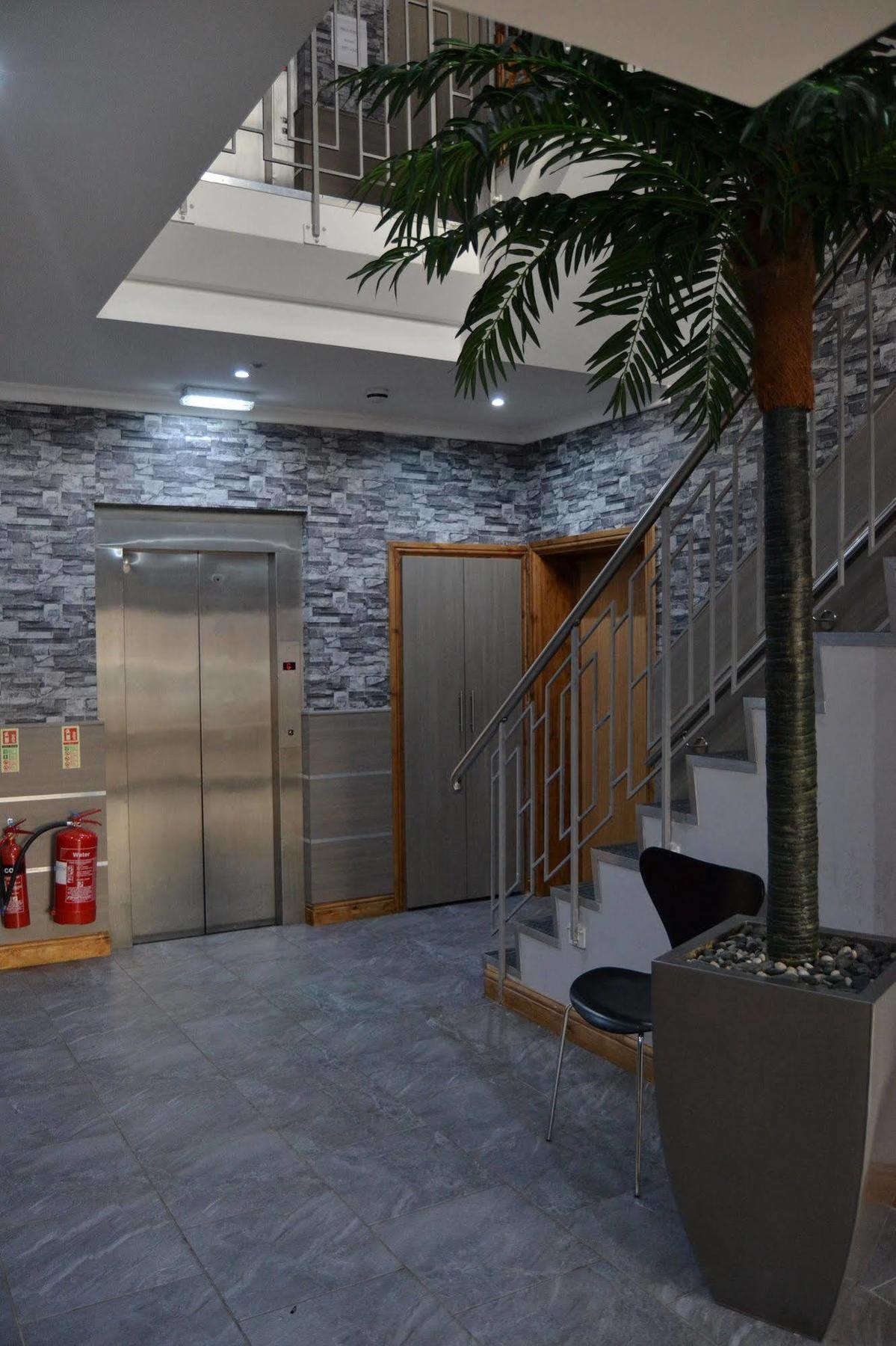 Epsilon Hotel London Exterior photo